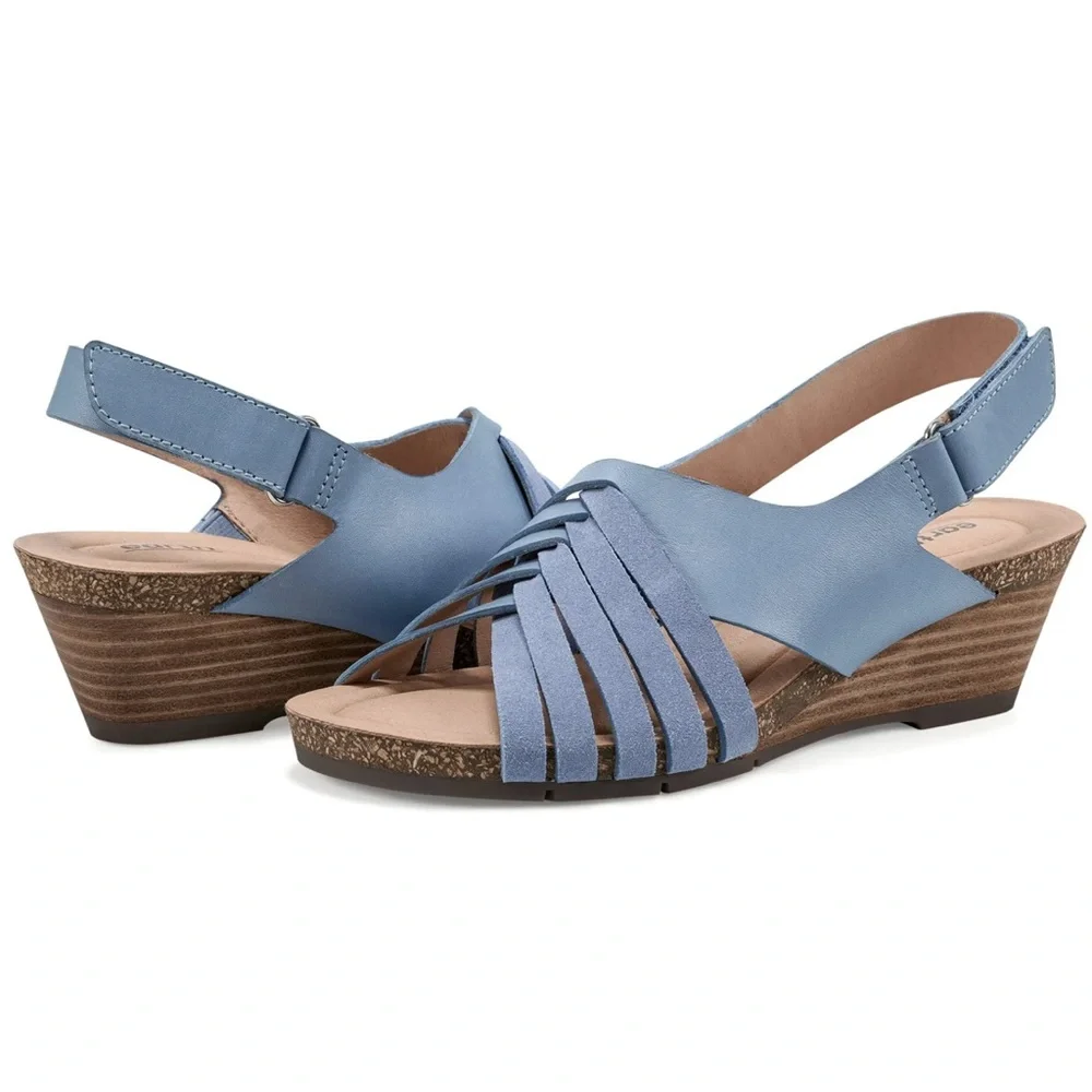 Hartie Round Toe Stacked wedge Heel Dress Sandals blue suede size 8.5 NWOT